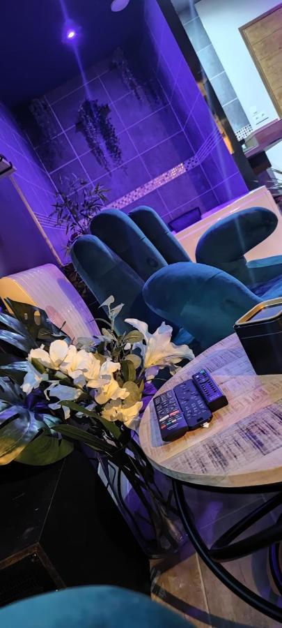 Atelier Du Chill - *